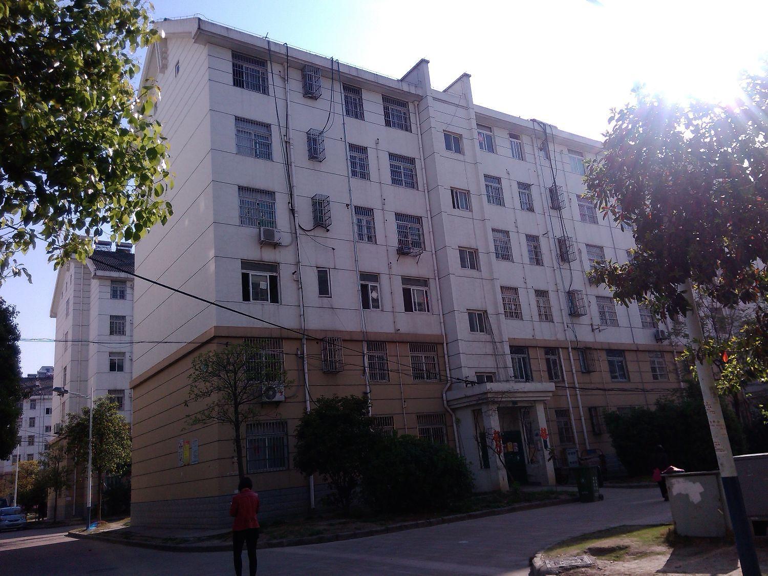 兴华苑A区小区照片13