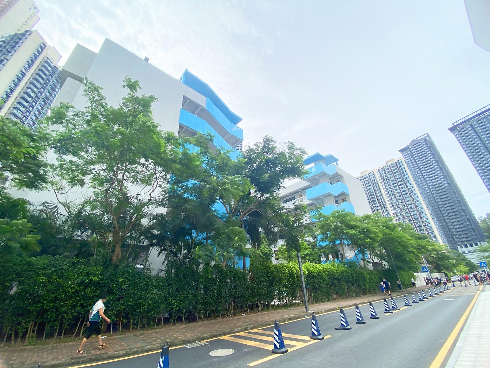 深圳市南山外国语学校（集团）滨海学校（初中部）