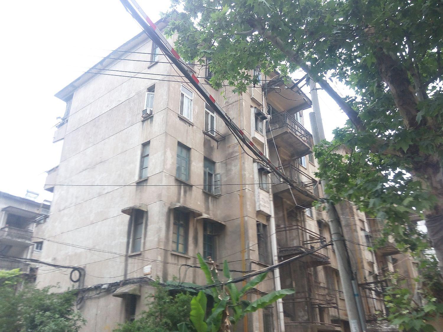 丝绸新村