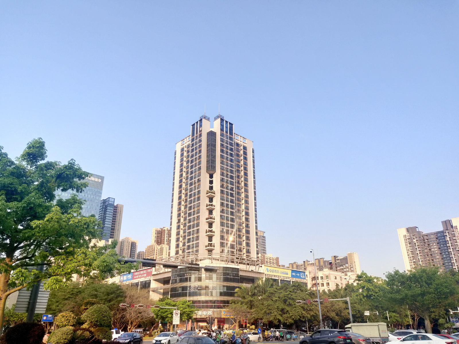 俪景中心