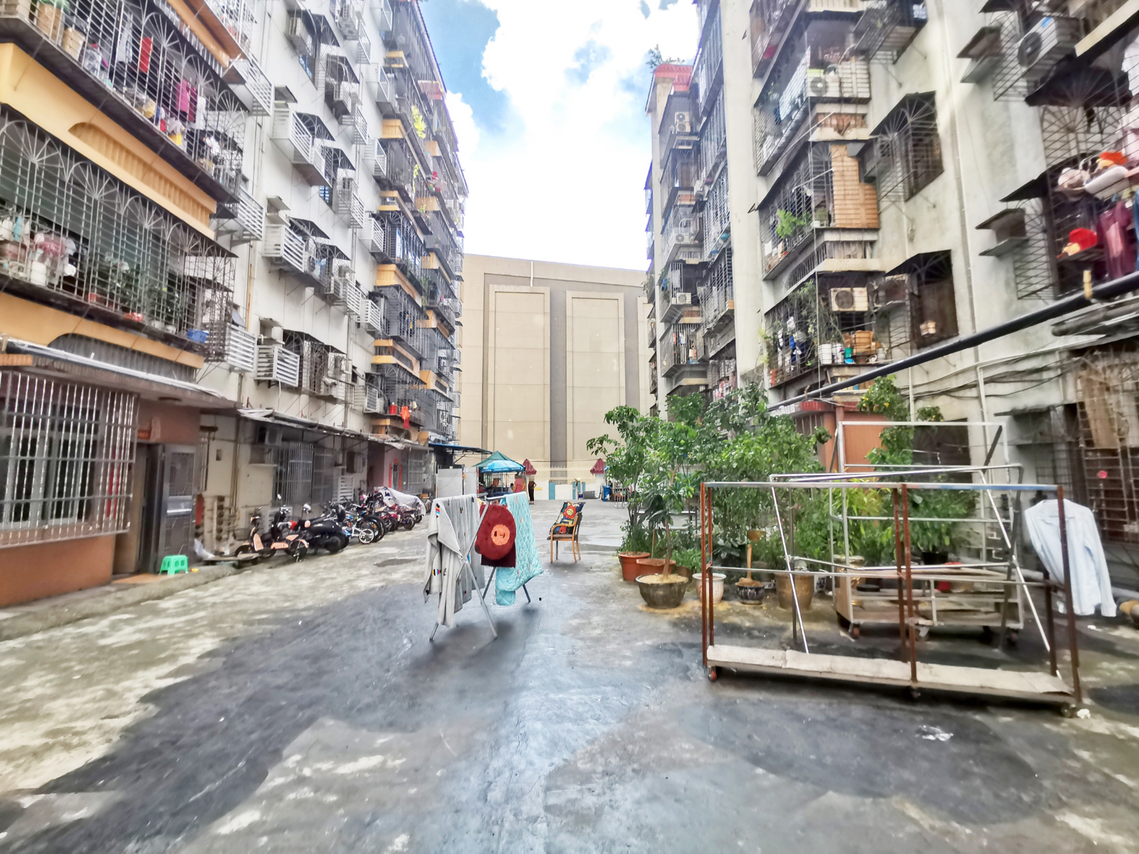 深中街住宅楼