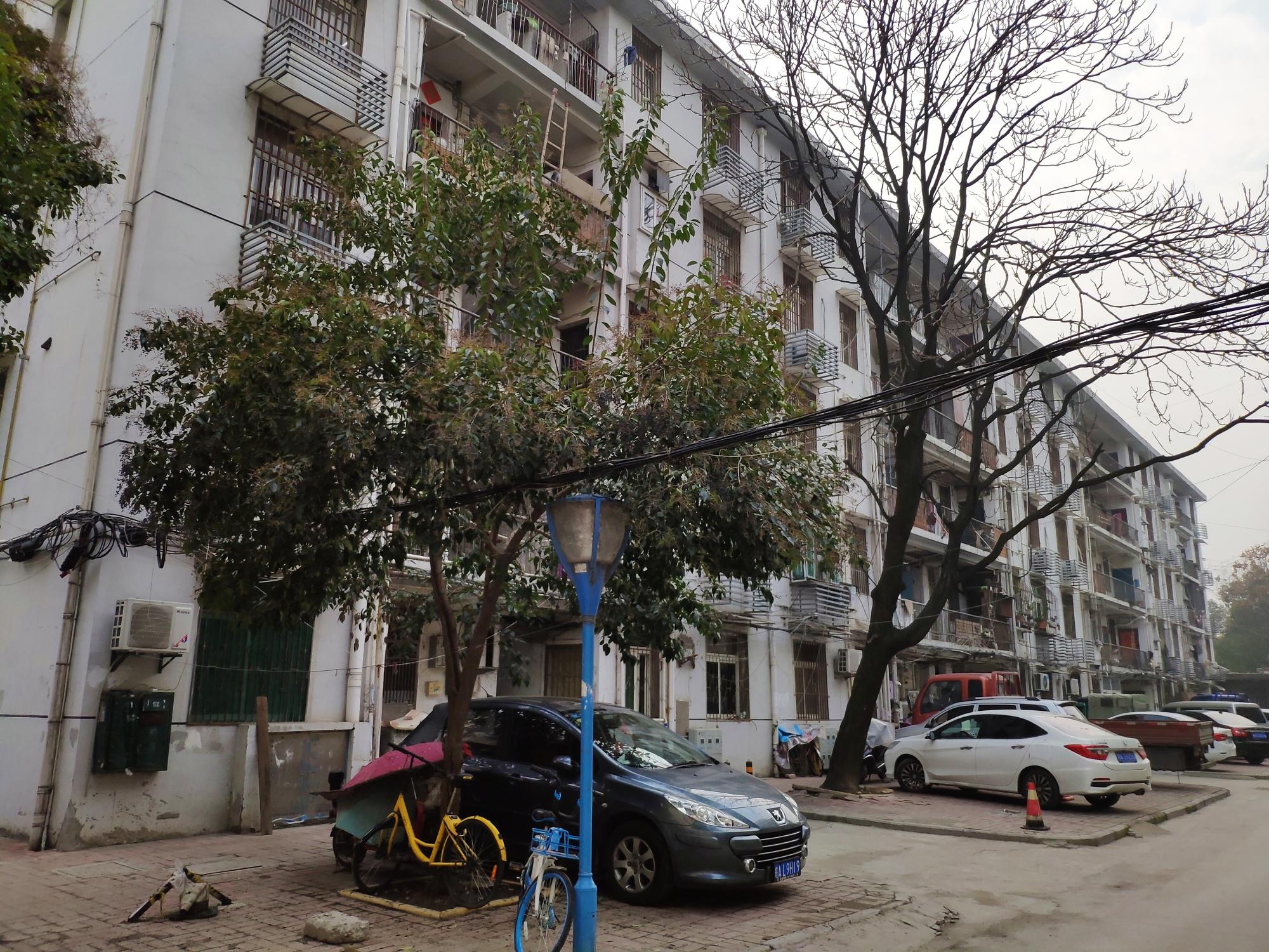 合瓦路106号大院