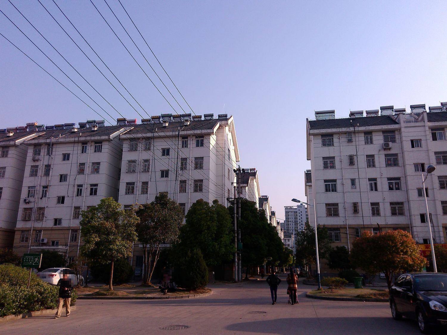 兴华苑A区小区照片11