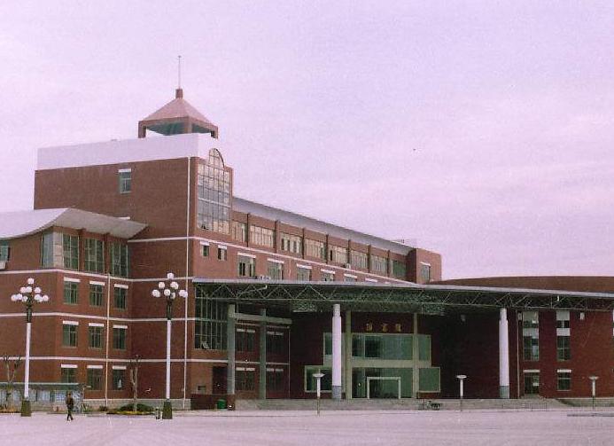 巢湖市人民路小学（湖光校区）
