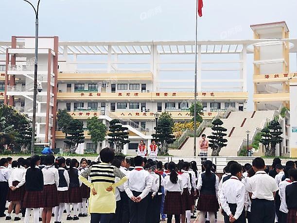深圳市光明新区楼村小学