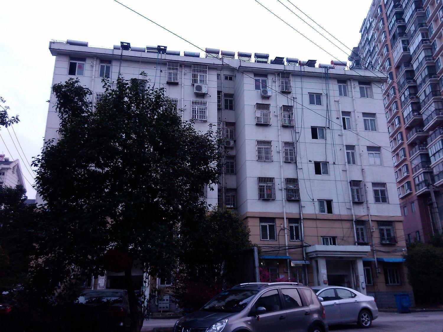 胜利北村