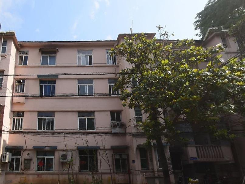 天鹅花园小区照片14