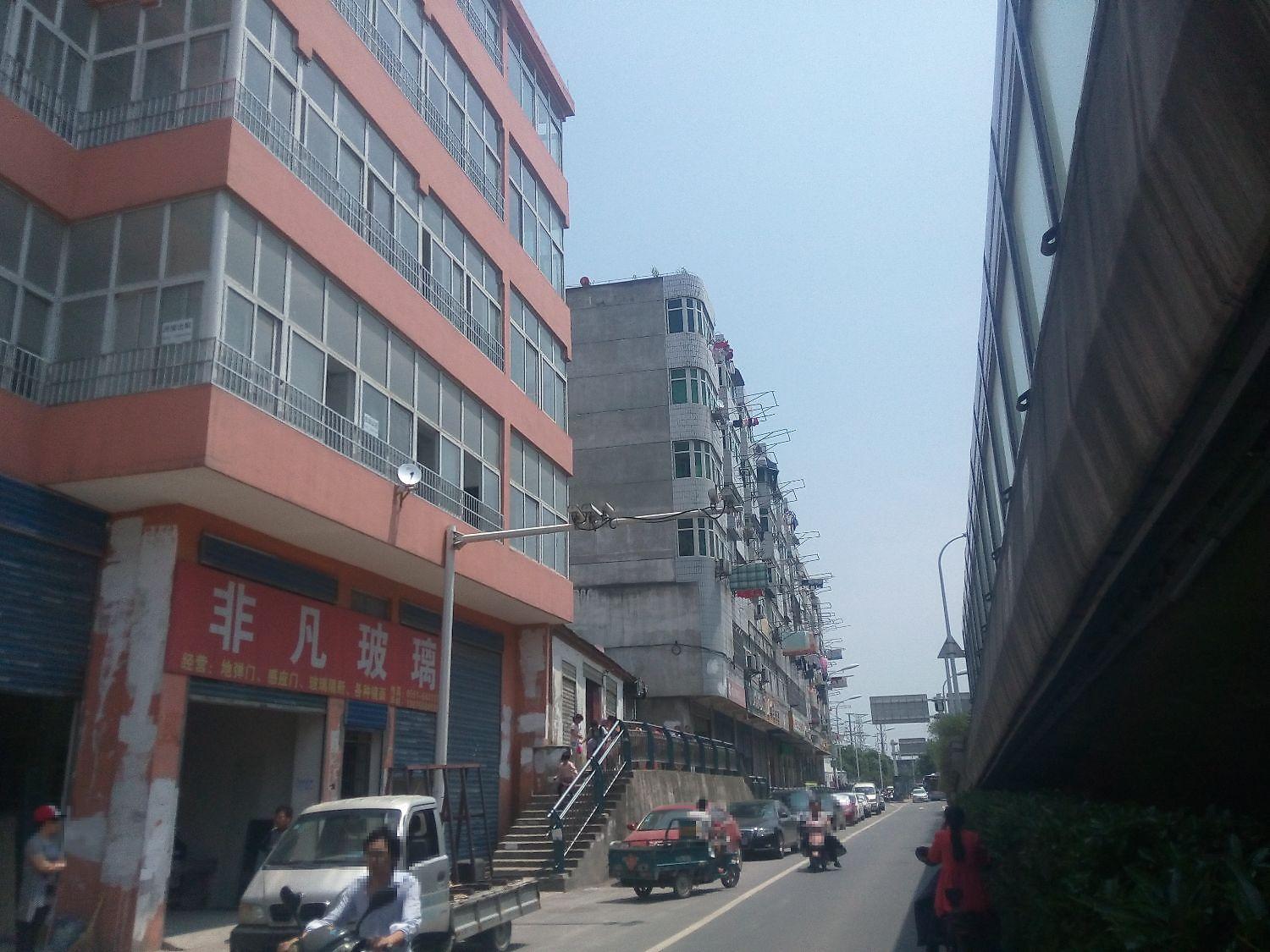 合裕路1048号