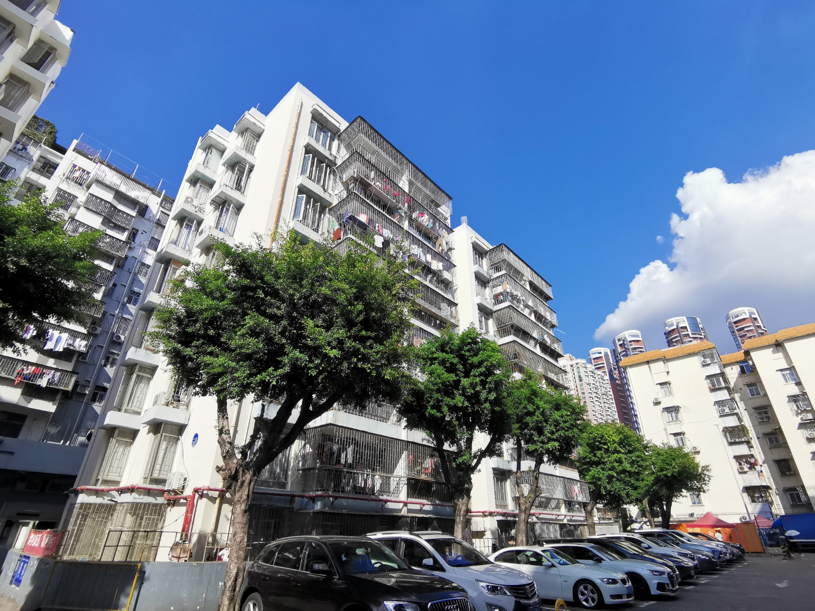 利泰公寓
