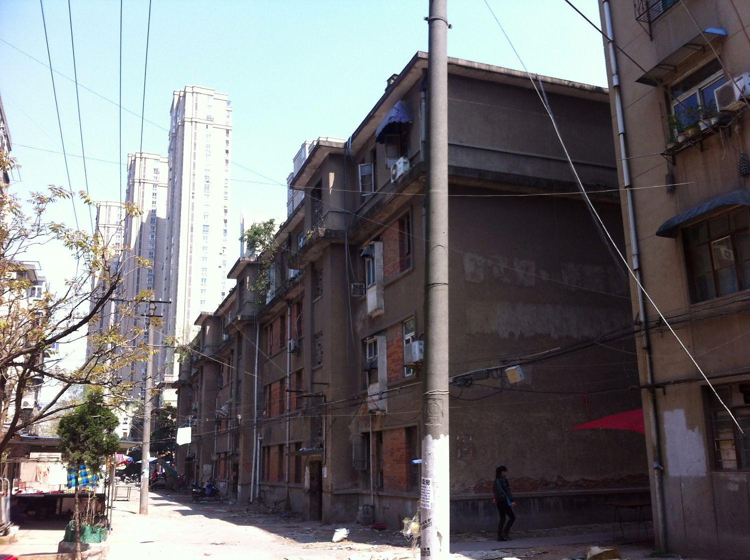 铁路一村