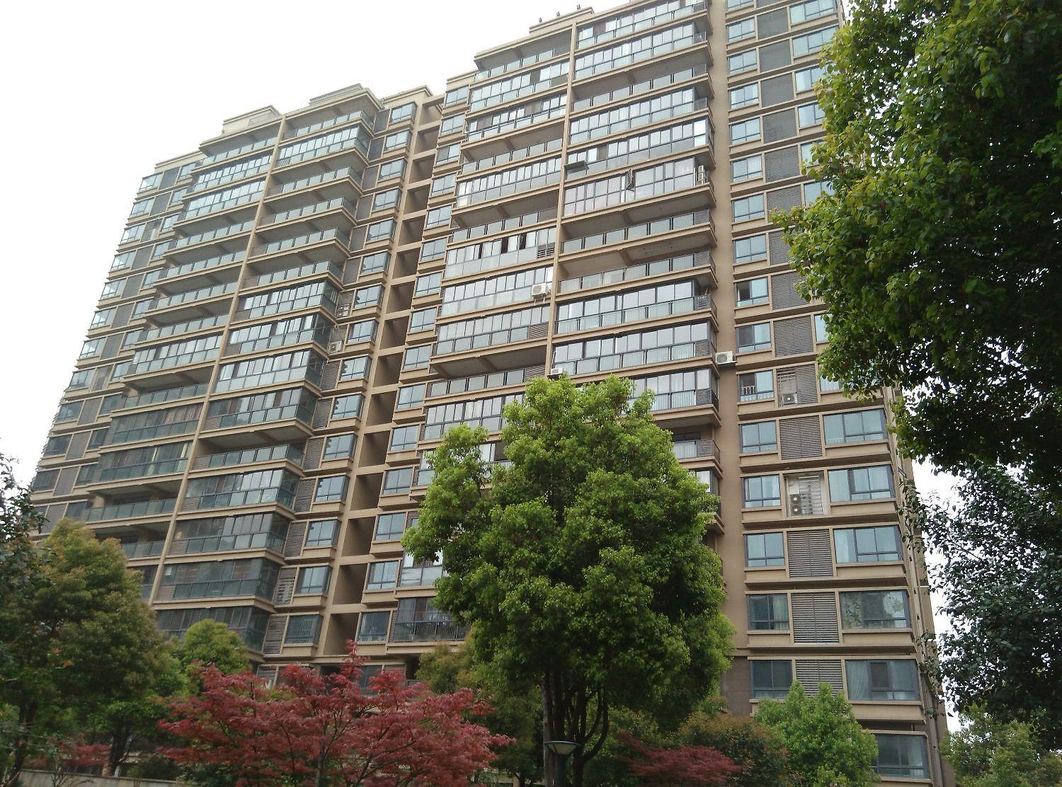 学府名都